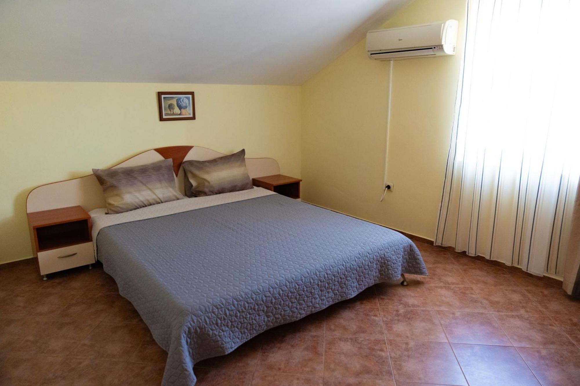 Zlatna Ribka Hotel Chernomorets Luaran gambar