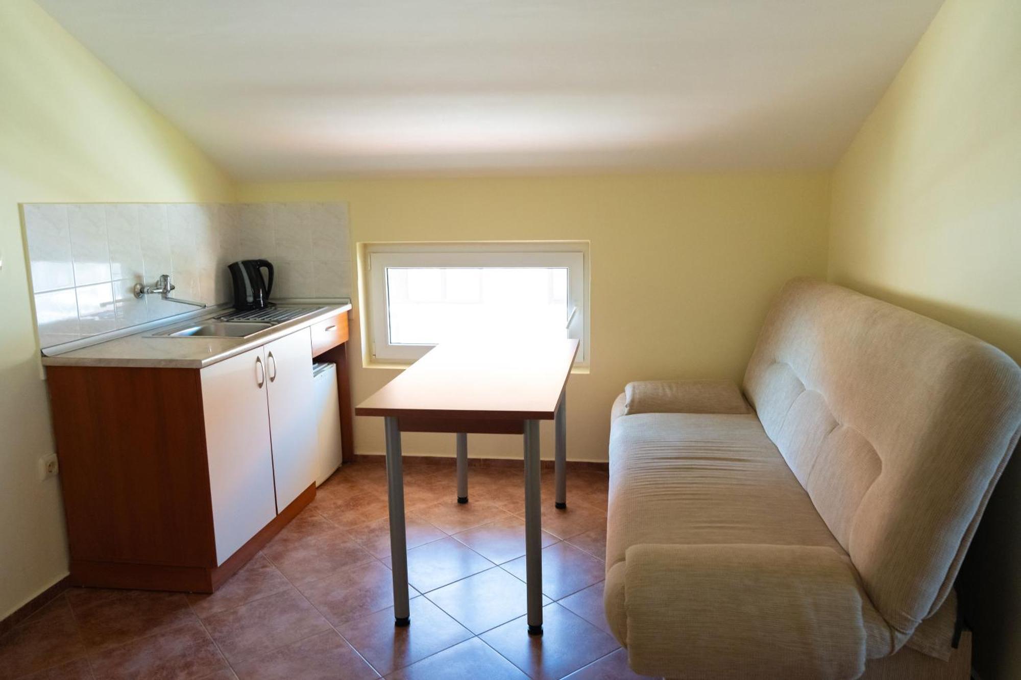 Zlatna Ribka Hotel Chernomorets Luaran gambar