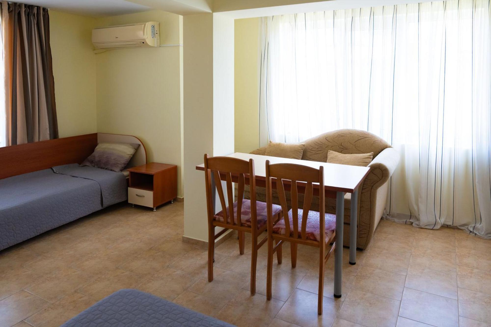 Zlatna Ribka Hotel Chernomorets Luaran gambar