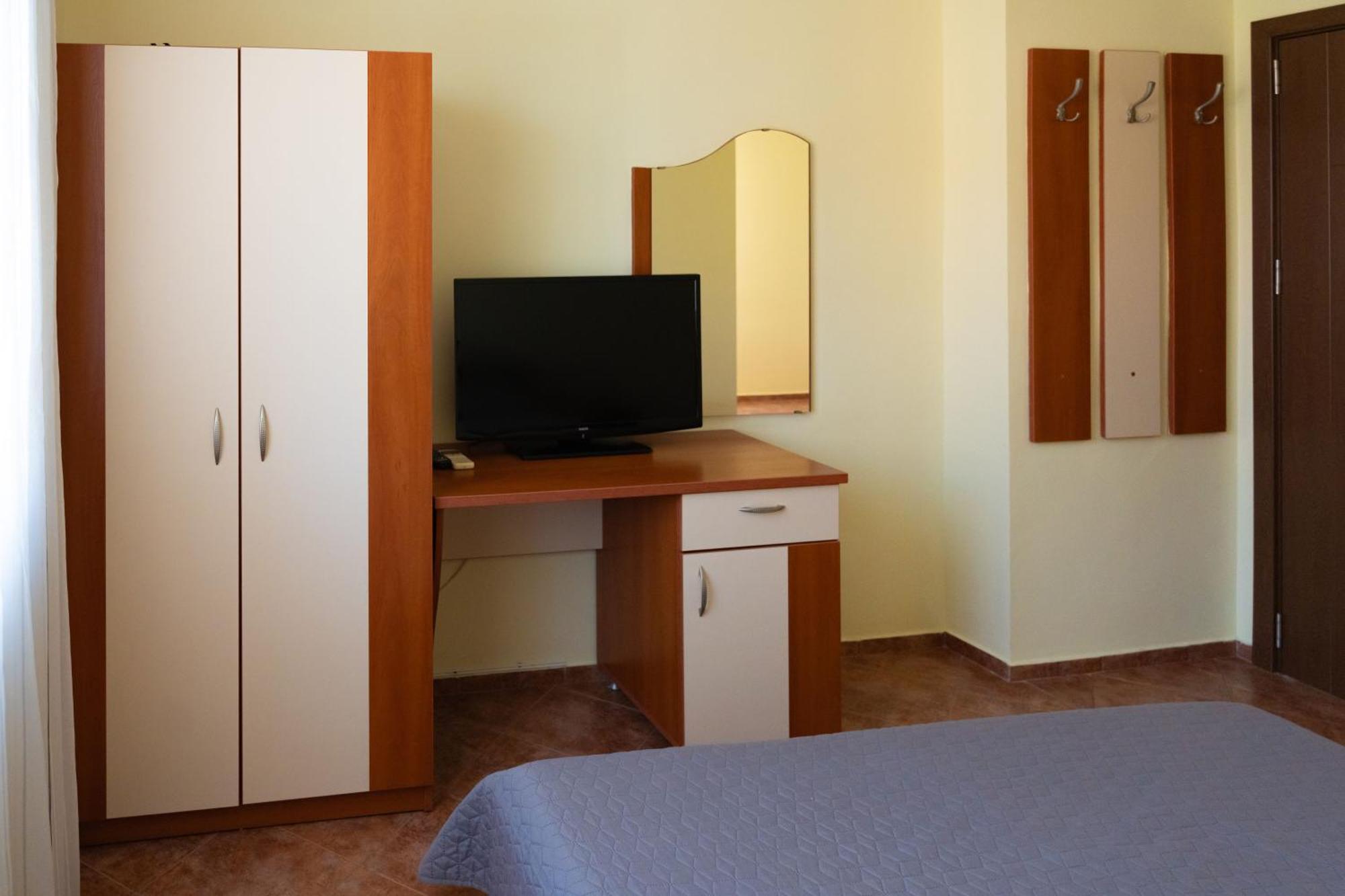 Zlatna Ribka Hotel Chernomorets Luaran gambar