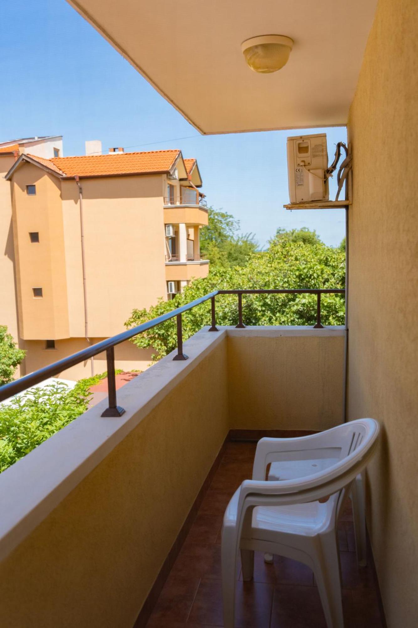 Zlatna Ribka Hotel Chernomorets Luaran gambar