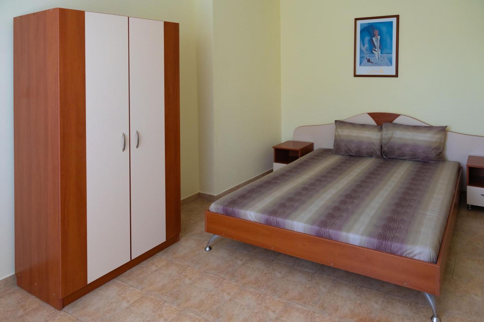 Zlatna Ribka Hotel Chernomorets Luaran gambar