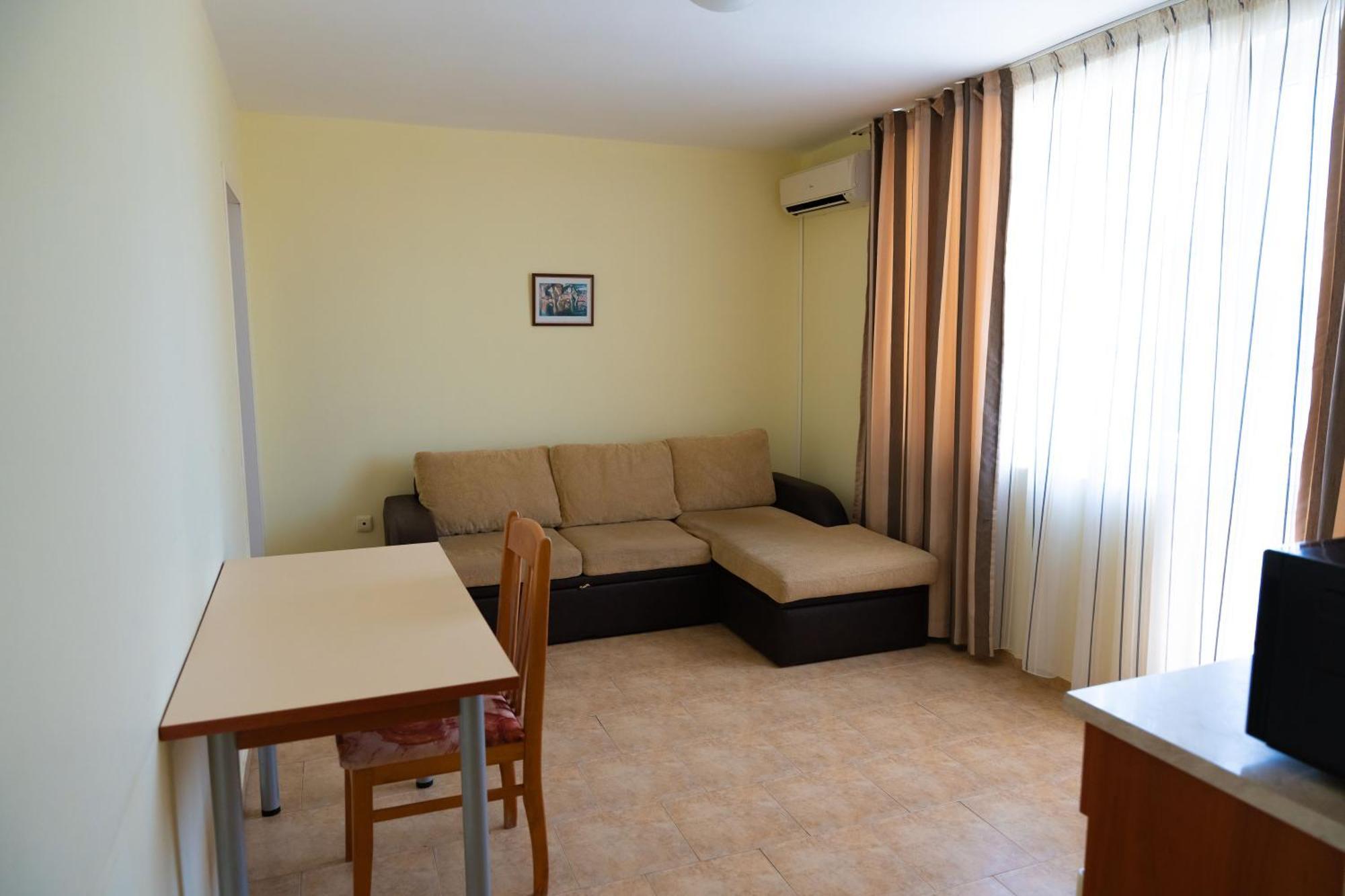 Zlatna Ribka Hotel Chernomorets Luaran gambar